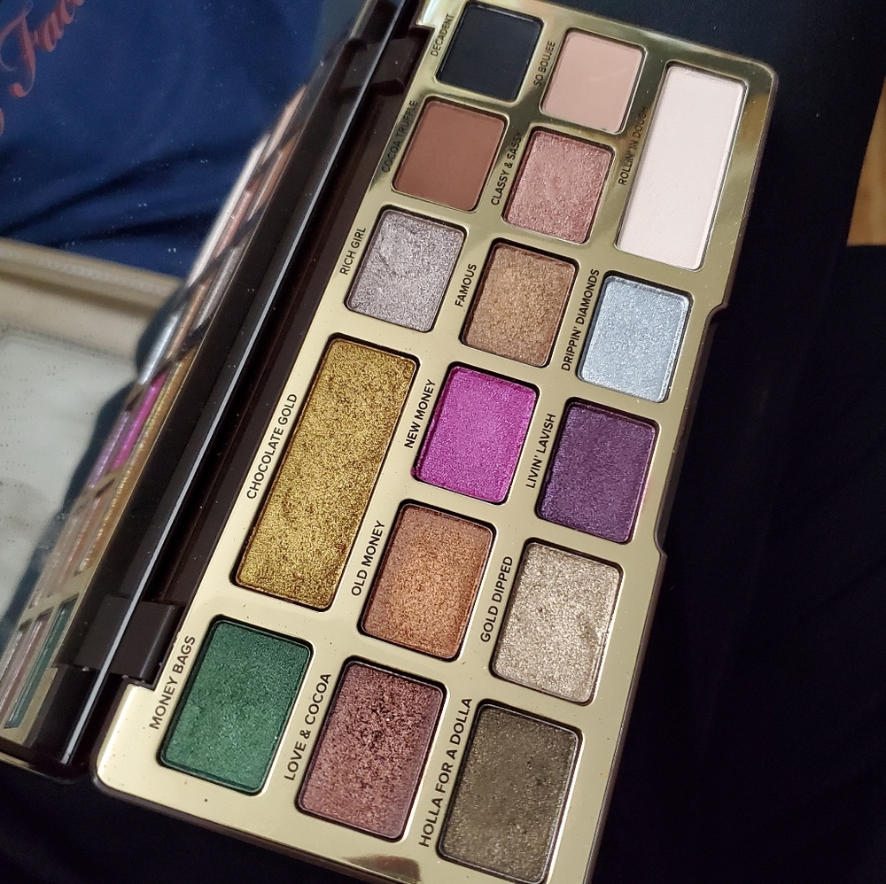 Too Faced Chocolate Gold (with original box)